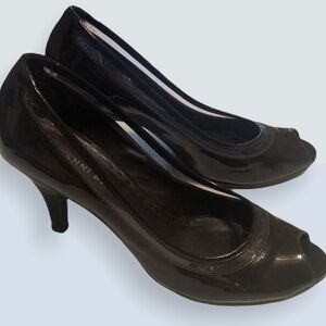 Gianni Bini black open toe heels. Sz 8